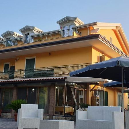 B&B Oliveto Caserta Buitenkant foto