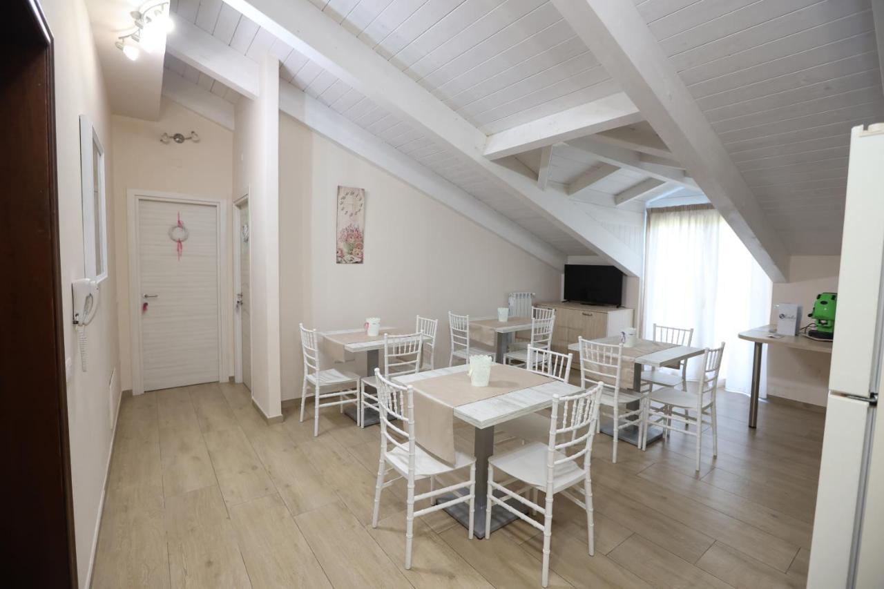 B&B Oliveto Caserta Buitenkant foto