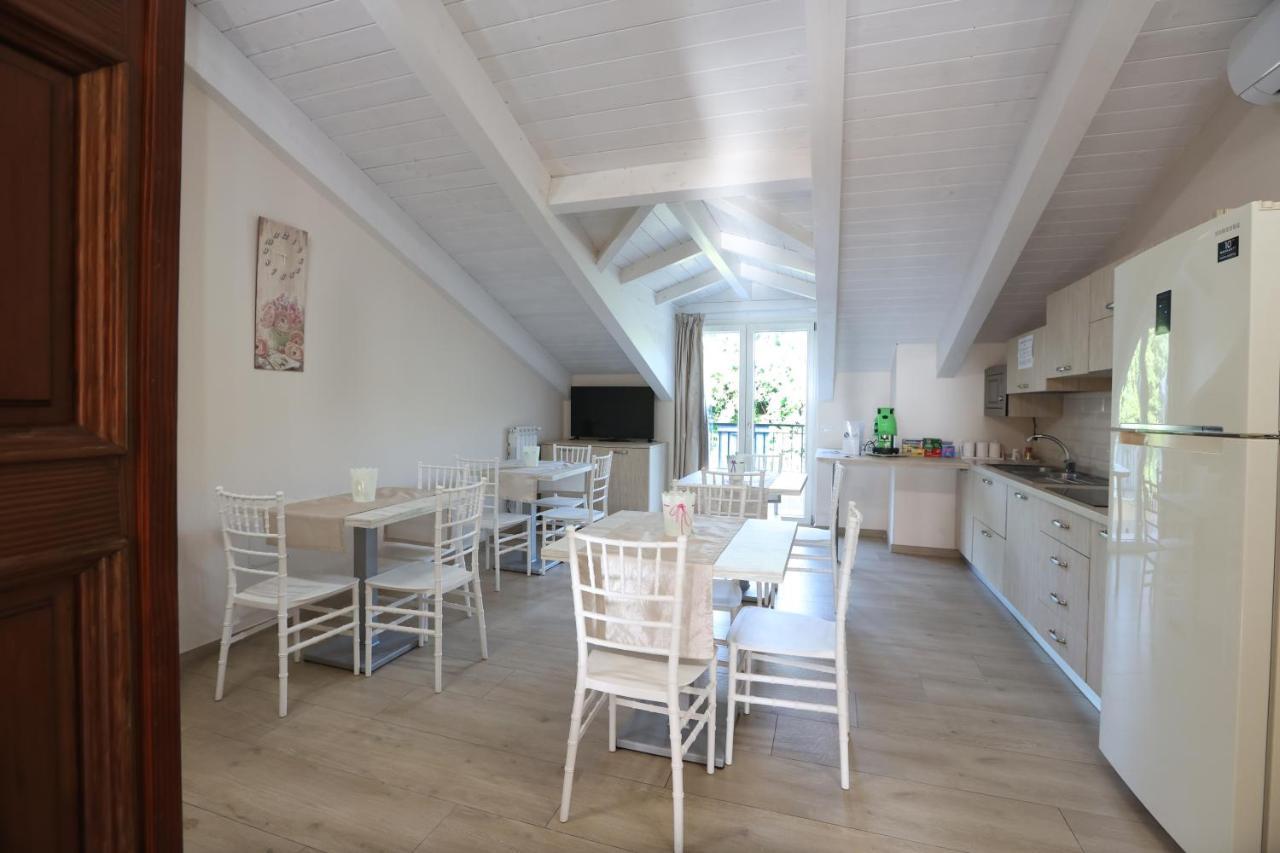 B&B Oliveto Caserta Buitenkant foto